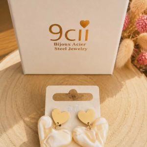 Boucles d'oreilles cœur beiges